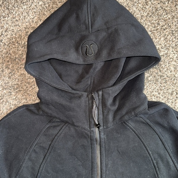 Lululemon scuba half zip hoodie! 🖤 - Picture 3 of 3